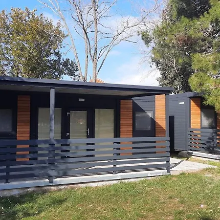 Tatil parkı K9 Mobile Camp Dalmacija Privlaka *