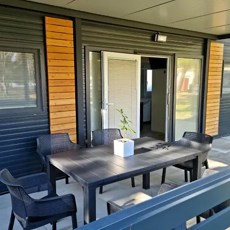 Tatil parkı K9 Mobile Camp Dalmacija Privlaka
